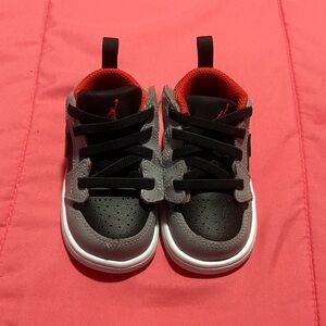 Jordan 1 Low ALT Cement Fire Red